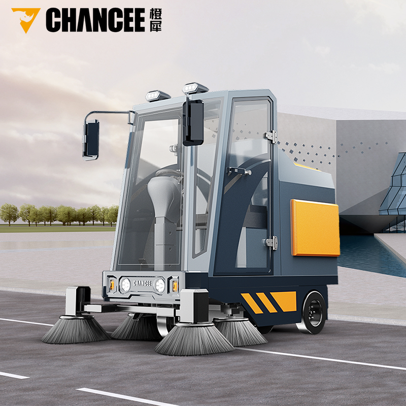  橙犀駕駛式掃地機操作簡單嘛？