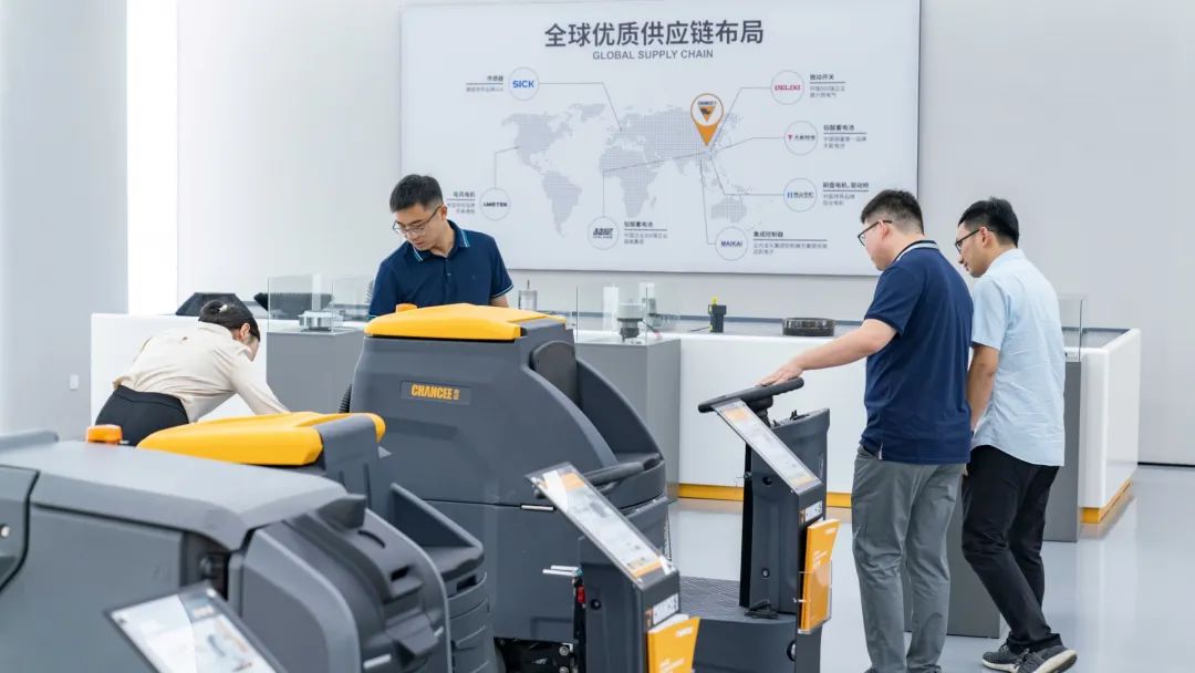 橙犀洗地機K70得到廣泛的應用_還省時省力