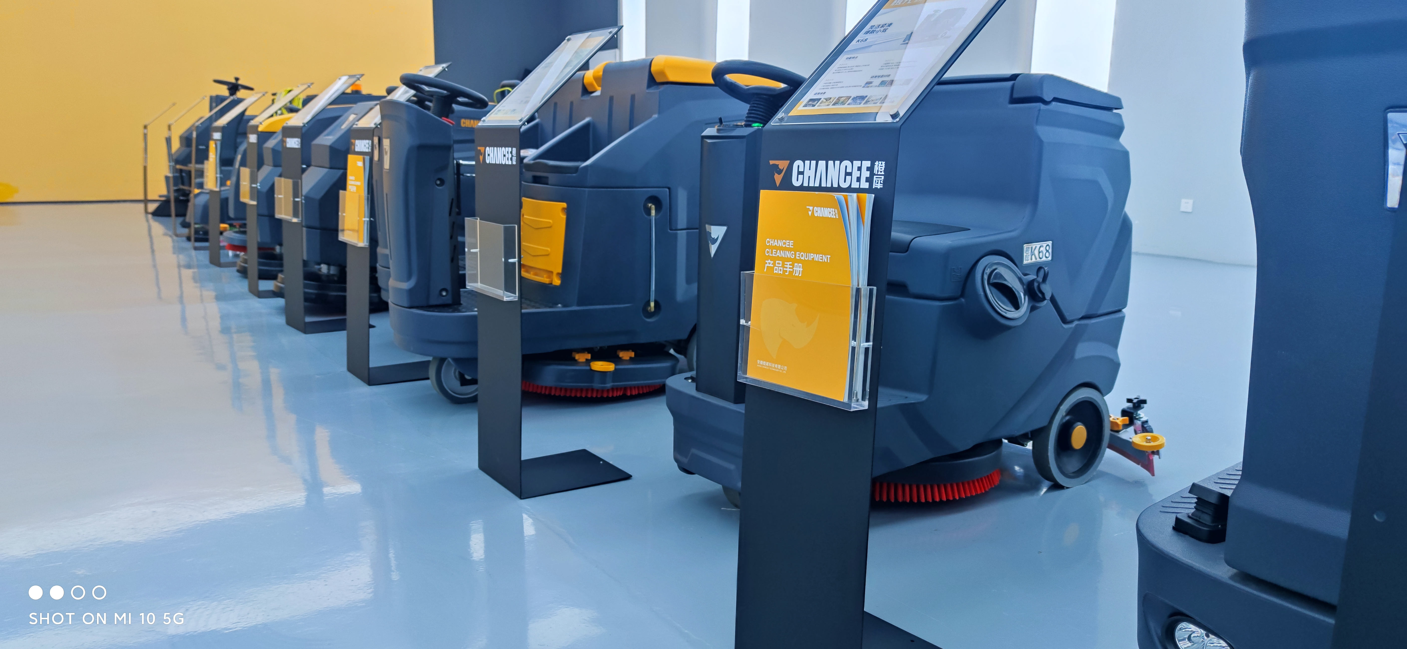 電動工業洗地機多少錢一臺，可以解決哪些問題